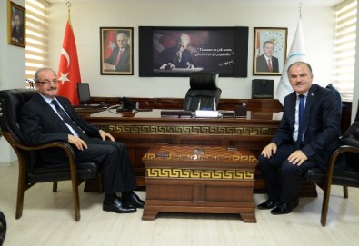 Vali Kocatepe'den Başkan Gürlesin'e Ziyaret