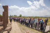 AHISKA - Ahıska Türklerine Tarihi Mekanlar Gezdirildi