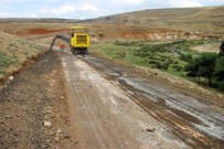 YOL YAPIMI - Araban'da Asfalt Kaplama Çalışması Başladı