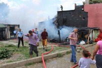 GÖKYÜZÜ - Barakada Çıkan Yangında 5 Ev Zarar Gördü