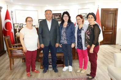 CHP'li Kadınlardan Salman'a Ziyaret