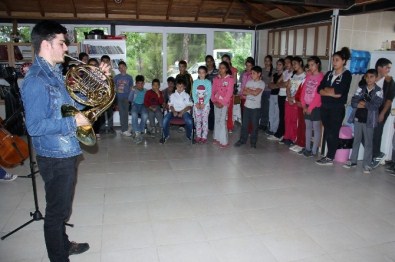 Çocuklar Eğlenerek Öğreniyor