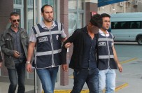 Dolmuş Şoförü Fark Etti, Dolandırıcı Suç Üstü Yakalandı