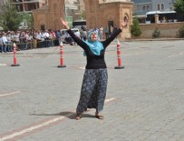 ŞEHİT CENAZELERİ - Midyat şehitlerini binler uğurladı