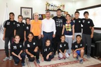 Saruhanlı'da Badminton Takımı Kuruldu