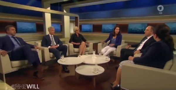 Sözde Ermeni yasasını onaylayan Türk'e tarihi ayar