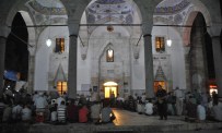 Aydın'da Kadir Gecesi'nde Camiler Doldu Taştı