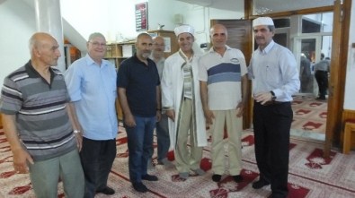 Burhaniye'de Müftü Hacı Öz Her Akşam Bir Başka Camide