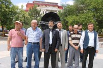 TAKİPSİZLİK KARARI - Büyük Birlik Partisi Adliye Önüne Siyah Çelenk Bıraktı