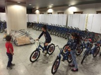 BAYRAM HEDİYESİ - Gebze Belediyesi'nden Çocuklara Bayram Hediyesi