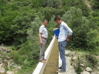 Kaymakam Güney, Sulama Kanalı İnşaatını İnceledi