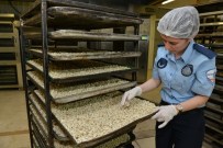 TATLI ÜRETİMİ - Konyaaltı'nda 'Ramazan Bayramı' Denetimi