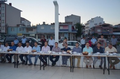 Selendi İlçe Jandarma Komutanı Akpınar'a Veda İftarı