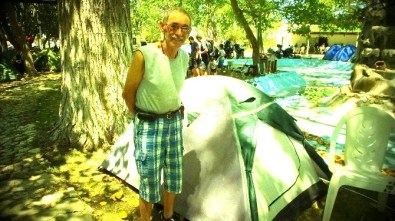 17 Yıldan Bu Yana Türkiye'yi Yaya Olarak Geziyor