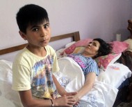 AHMET YENİ - Küçük Seçkin Ve Annesine, Bakan Elvan Sahip Çıktı