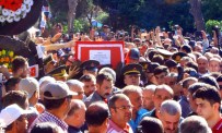 SÜLEYMAN ARSLAN - Şehidi Binler Uğurladı
