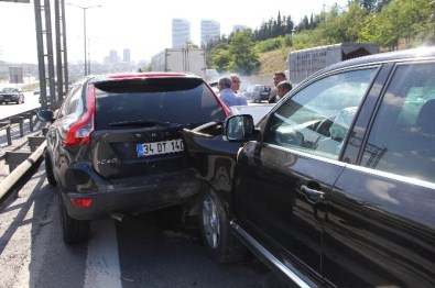 TEM Otoyolu'nda 5 Araç Birbirine Girdi, Edirne İstikametinde Trafik Felç