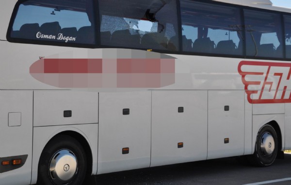 Otobüste hostese kurşun yağmuru