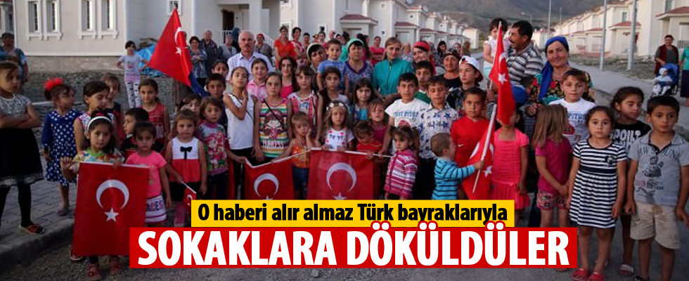 Türk bayraklarıyla sokağa döküldüler!