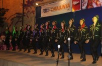 FOLKLOR - Folklorcular Barcelona'da Kocaeli Rüzgarı Estirdi