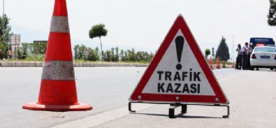 Giresun'da otobüs ile midibüs çarpıştı: 15 yaralı