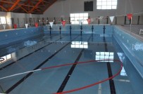 ASANSÖR BOŞLUĞU - Kars'ın Yarı Olimpik Yüzme Havuzunun Suyu Çıktı