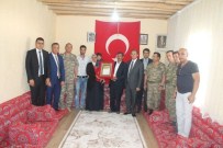 KÖY KORUCUSU - Vali Taşyapan'dan Jandarma Karakollarına Ziyaret