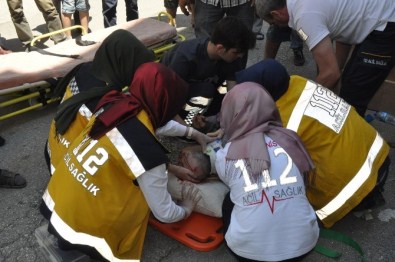 İnegöl'deki Üç Ayrı Kazada 17 Kişi Yaralandı