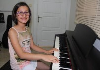 JOHANN SEBASTİAN BACH - Piyanoda Bir Yıldız Doğuyor Açıklaması 10 Yaşında Onlarca Bestesi Var