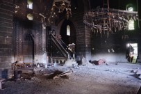 Teröristlerin Yaktığı Cami Ve Kilise Restorasyona Alındı