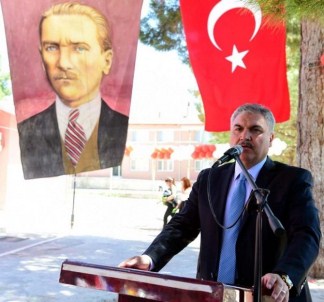 Uşak Valisi Ahmet Okur; ' Eğitim Ve Öğretimin Hayat Boyu Süren Bir Etkinliktir'