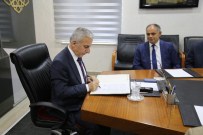 KARAKÖSE - Vali Kamçı, Yahyalı İlçesi Kız Öğrenci Yurdu Protokolünü İmzaladı