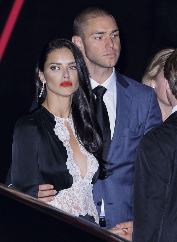 Adriana Lima sevgilisinden ayrıldı