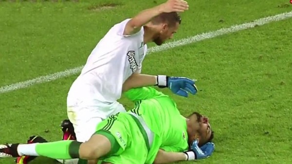 Fabiano sahayı sedye ile terketti