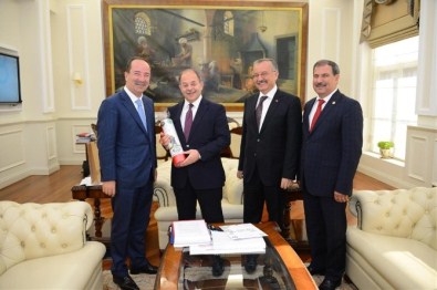 Bakan Arslan Ve Akdağ'a Kırkpınar Daveti