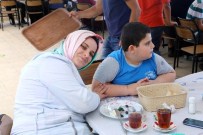 FAZLı KıLıÇ - Engelliler Yaz Kampında