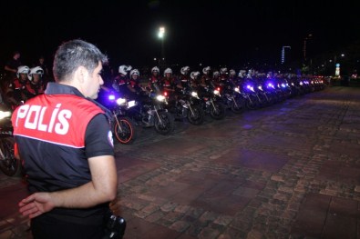 İzmir'de 600 Polisli Operasyon