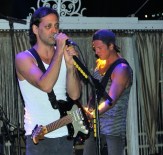 ROCK - Kaan Söyledi Kıvılcım Oynadı