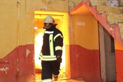 Manisa İtfaiyesi'ne Uygulamalı Eğitim