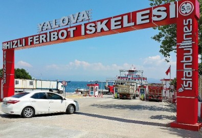 Yeni Köprüyü Kullanmayana Döner Ayran Hediye