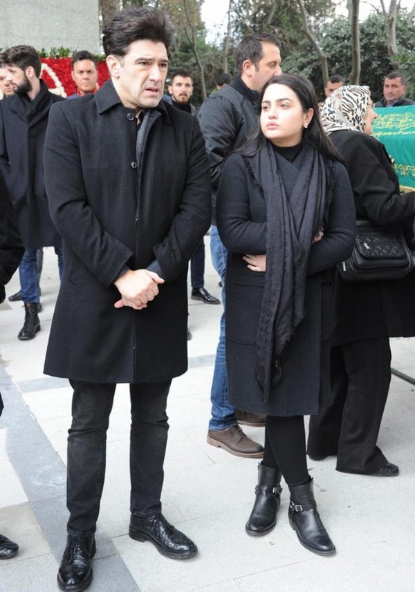 Sibel Can'ın kızı Melisa Ural parasız kaldı
