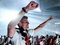 Mario Gomez 1 yıl daha Beşiktaş'ta