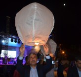 DİLEK FENERİ - Tatvan'da Dilek Fenerleri Uçuruldu