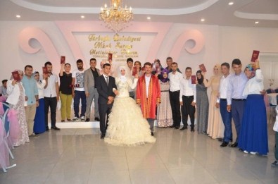 Türkoğlu'nda 12 Çifte Toplu Nikah