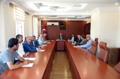 Vali Toprak Yüksekova'da