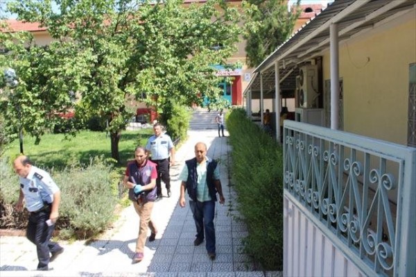 Hastaya kızan hemşire 4 kişiyi yaraladı!