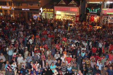 Bayburt'un Demokrasi Nöbeti Sürüyor