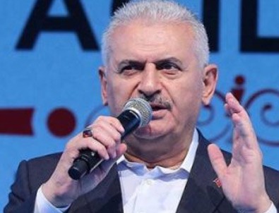 Binali Yıldırım: Meydanları terk etmeyin