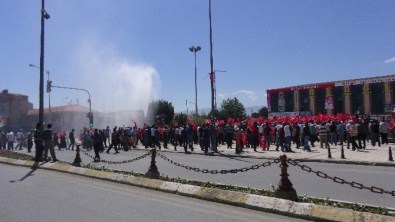 Erzincan Halkı Meydanları Boş Bırakmadı