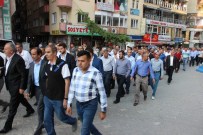 HAKKARİ VALİSİ - Hakkari'de Darbeye Tepki Yürüyüşü